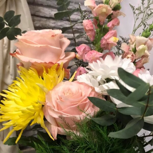Fleurs au choix de votre artisane fleuriste – Image 2