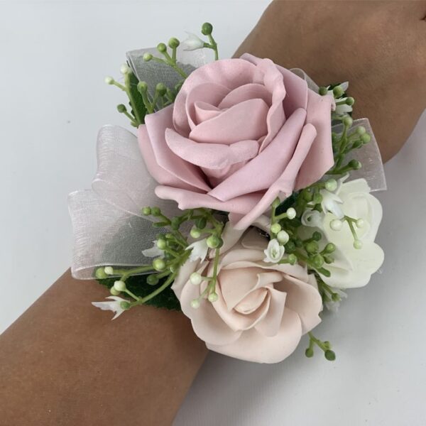 Corsage – Image 3